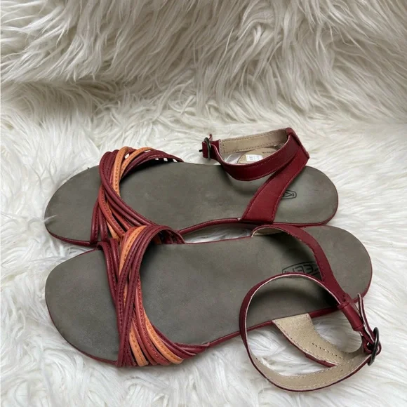 Keen Women's Red and Orange Sandals size 7 - Picture 5 of 9